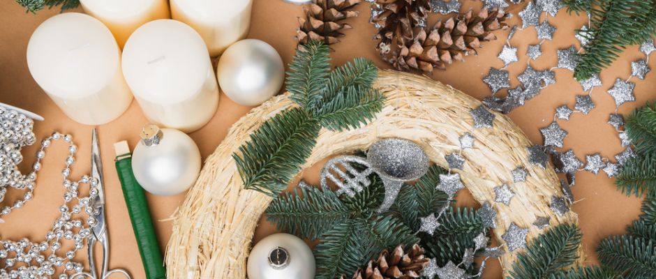 WARSZTATY FLORYSTYCZNE DLA SENIORÓW - STROIKI ŚWIĄTECZNE