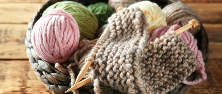 Warsztaty robienia na drutach dla Seniorów