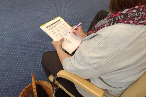 Trening pamięci i koncentracji seniorów na wesoło