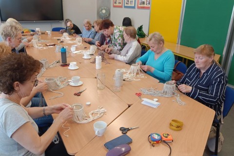 Warsztaty kreatywne dla seniorów - makrama dla początkujących