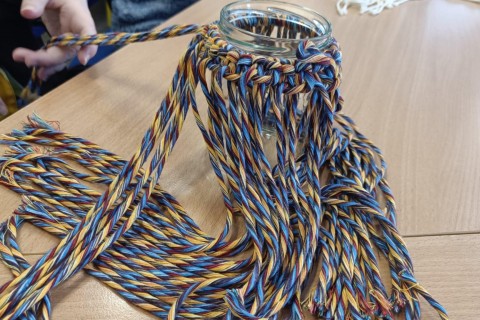 Warsztaty kreatywne dla seniorów - makrama dla początkujących