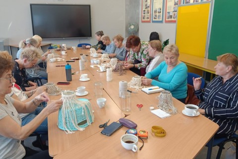 Warsztaty kreatywne dla seniorów - makrama dla początkujących