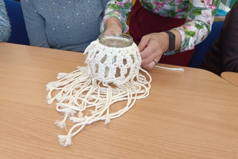 Warsztaty kreatywne dla seniorów - makrama dla początkujących