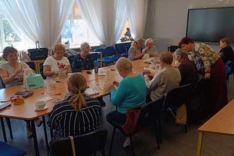 Warsztaty kreatywne dla seniorów - makrama dla początkujących