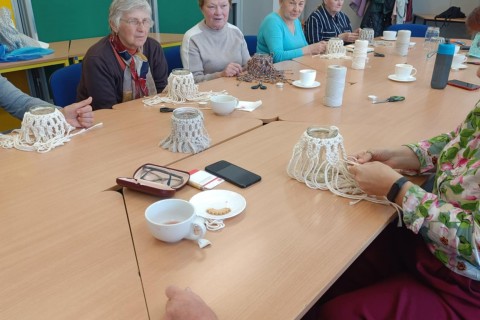 Warsztaty kreatywne dla seniorów - makrama dla początkujących