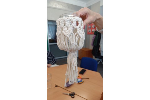 Warsztaty kreatywne dla seniorów - makrama dla początkujących