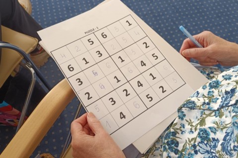 Trening pamięci i koncentracji seniorów na wesoło