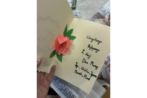 Warsztaty kreatywne dla dzieci 8+ Kartki 3D na Dzień Matki