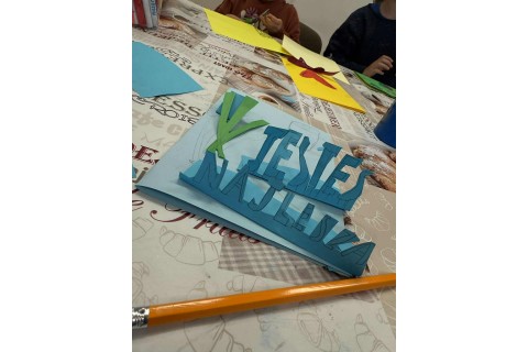 Warsztaty kreatywne dla dzieci 8+ Kartki 3D na Dzień Matki