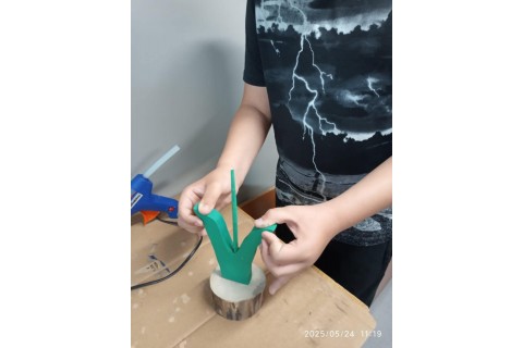 Warsztaty dla dzieci 10+ „Zabawy z drewnem”