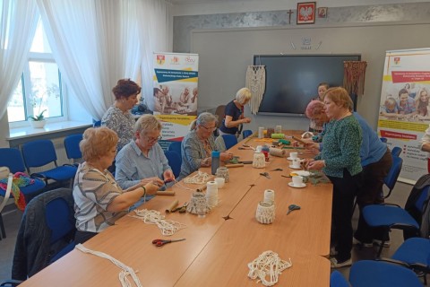 Warsztaty makramy dla seniorów