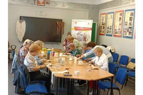 Warsztaty makramy dla seniorów