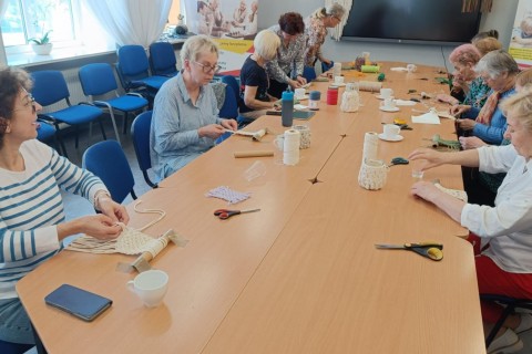 Warsztaty makramy dla seniorów