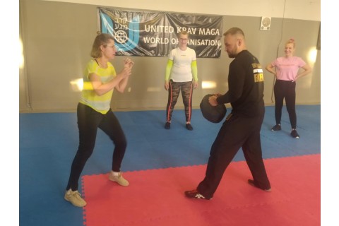 ZAJĘCIA SAMOOBRONY DLA KOBIET