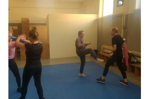 ZAJĘCIA SAMOOBRONY DLA KOBIET