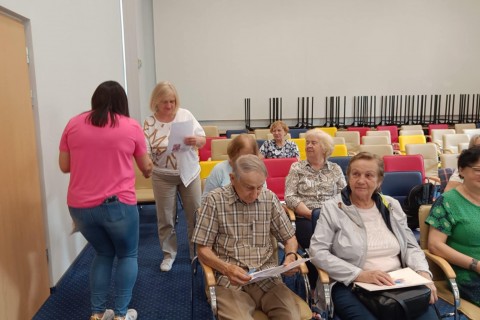 Trening pamięci i koncentracji seniorów na wesoło