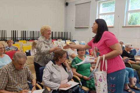 Trening pamięci i koncentracji seniorów na wesoło