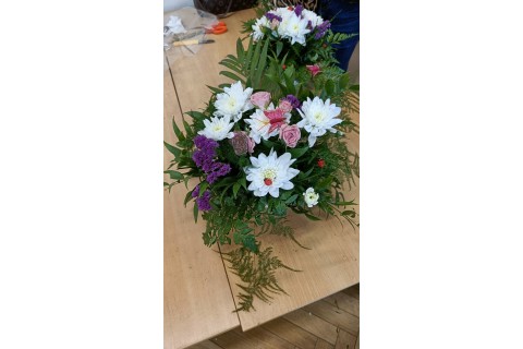 Warsztaty florystyczne dla seniorów - kompozycja na stół