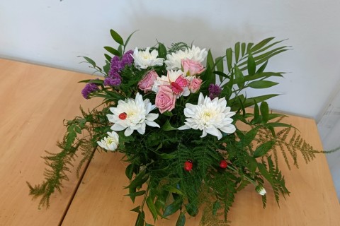 Warsztaty florystyczne dla seniorów - kompozycja na stół