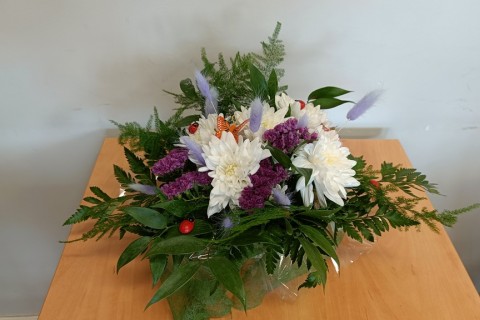 Warsztaty florystyczne dla seniorów - kompozycja na stół