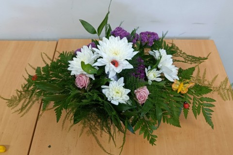 Warsztaty florystyczne dla seniorów - kompozycja na stół
