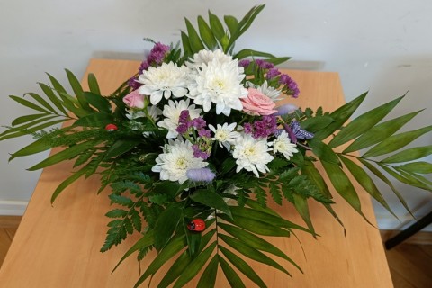 Warsztaty florystyczne dla seniorów - kompozycja na stół