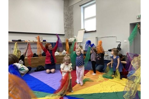 Zajęcia umuzykalniające dla dzieci w wieku 2-3 lata