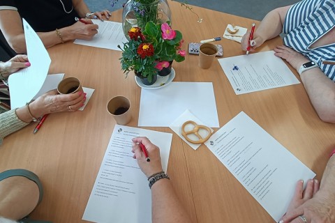 Warsztaty zielarskie dla seniorów -„Kwiaty, które karmią i leczą”