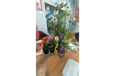 Warsztaty zielarskie dla seniorów -„Kwiaty, które karmią i leczą”