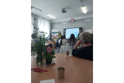 Warsztaty zielarskie - „Kwiaty, które karmią i leczą”