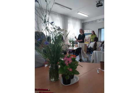 Warsztaty zielarskie - „Kwiaty, które karmią i leczą”