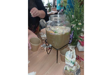 Warsztaty zielarskie - „Kwiaty, które karmią i leczą”