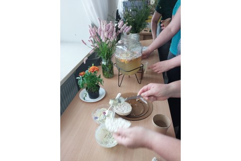 Warsztaty zielarskie - „Kwiaty, które karmią i leczą”