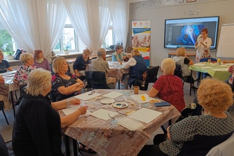 Warsztaty malarstwa dla seniorów - obrazy strukturalne