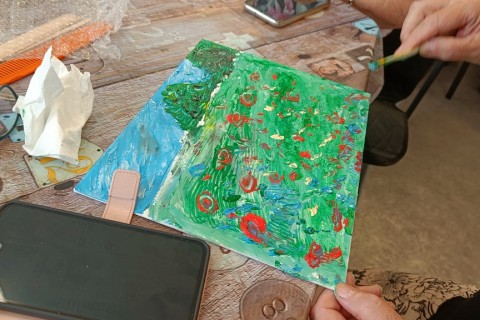 Warsztaty malarstwa dla seniorów - obrazy strukturalne