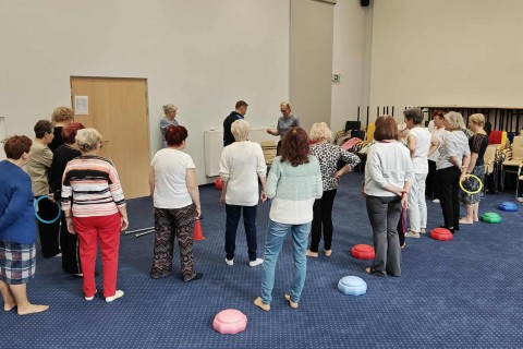 Trening medyczny stóp dla seniorów
