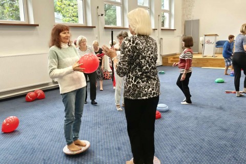 Trening medyczny stóp dla seniorów