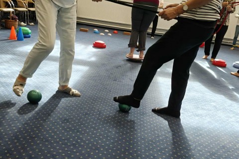 Trening medyczny stóp dla seniorów