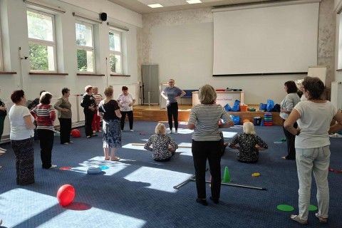 Trening medyczny stóp dla seniorów