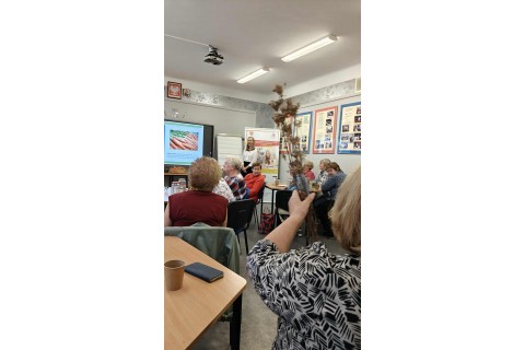 Warsztaty zielarskie dla seniorów - Korzenie, czyli tajemnica podziemnego świata