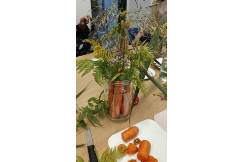 Warsztaty zielarskie dla seniorów - Korzenie, czyli tajemnica podziemnego świata