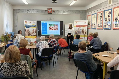 Warsztaty zielarskie dla seniorów - Korzenie, czyli tajemnica podziemnego świata