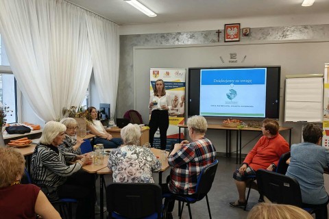 Warsztaty zielarskie dla seniorów - Korzenie, czyli tajemnica podziemnego świata