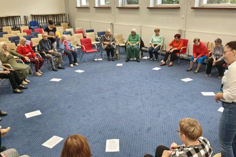 Trening pamięci i koncentracji seniorów na wesoło 