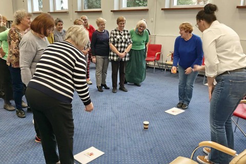 Trening pamięci i koncentracji seniorów na wesoło 