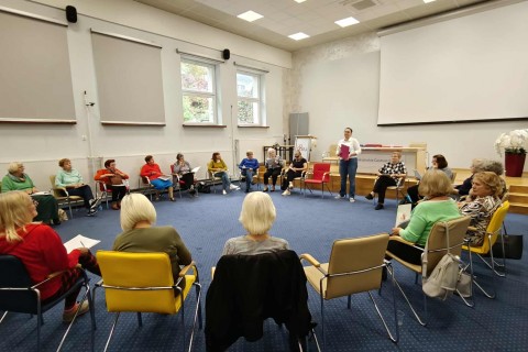 Trening pamięci i koncentracji seniorów na wesoło 