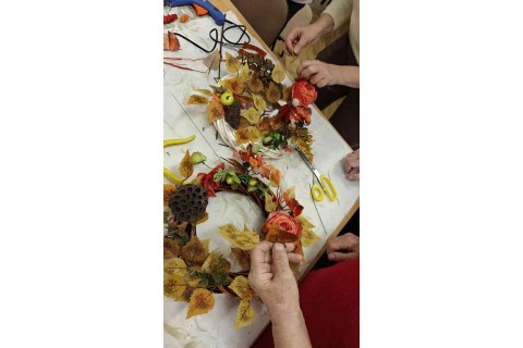 Warsztaty dla seniorów - Jesienne wianki