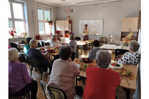 Warsztaty dla seniorów - Jesienne wianki