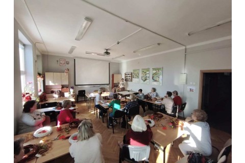 Warsztaty dla seniorów - Jesienne wianki