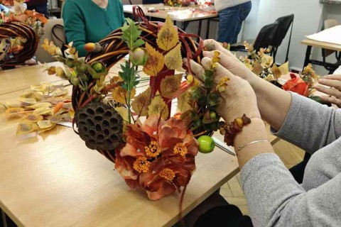 Warsztaty dla seniorów - Jesienne wianki